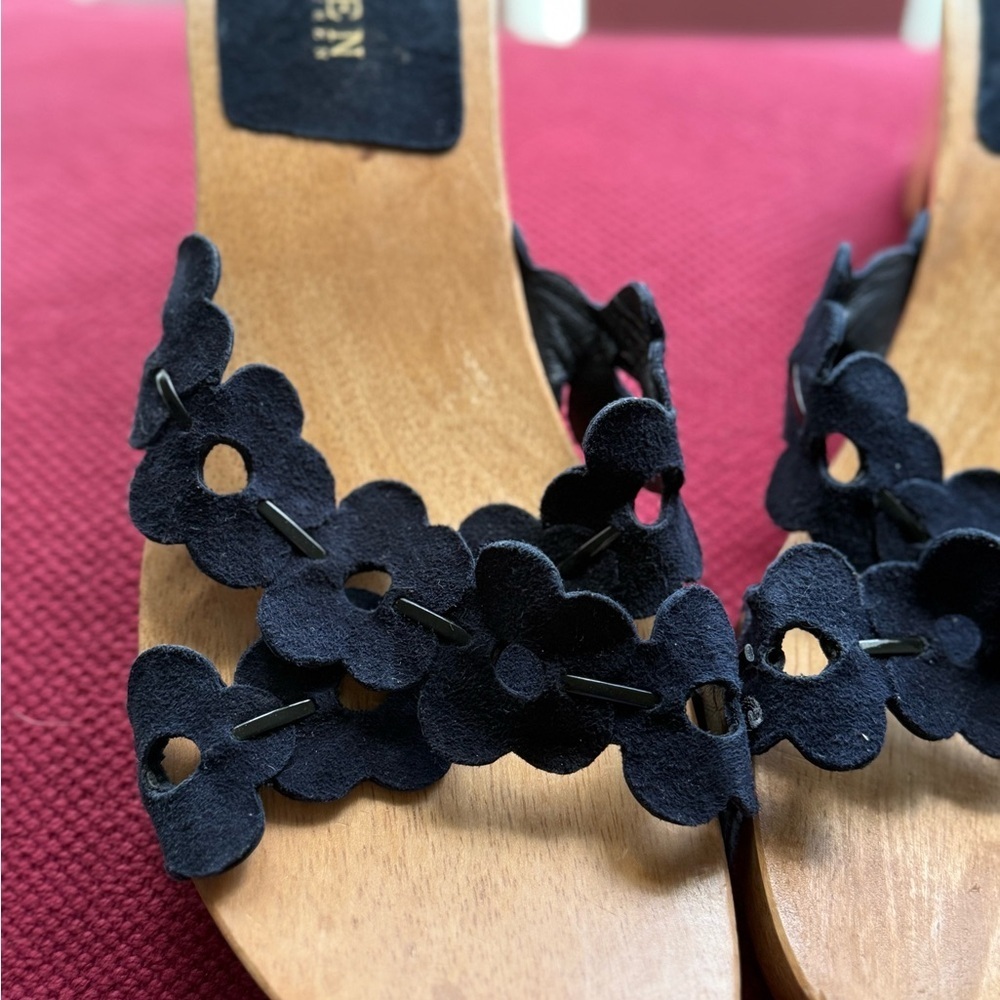 Ralph Lauren Dark Blue Floral Women's Sandals - Picture 6 of 8